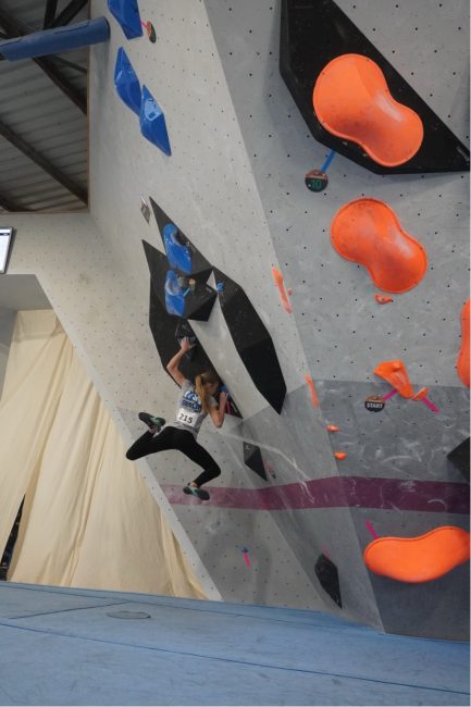 Inka Fichtel bei der Bouldermeisterschaft Berlin in der Berta Block Februar 2026