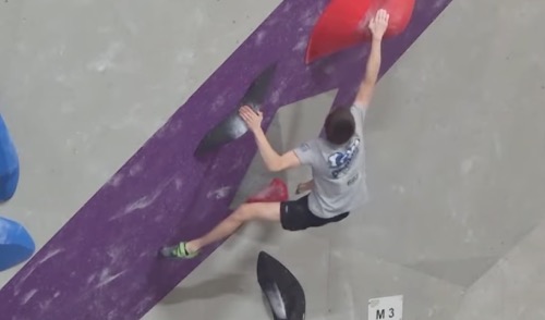 Bo Cremers gewinnt die Offene Norddeutsche Jugendmeisterschaft im Bouldern!