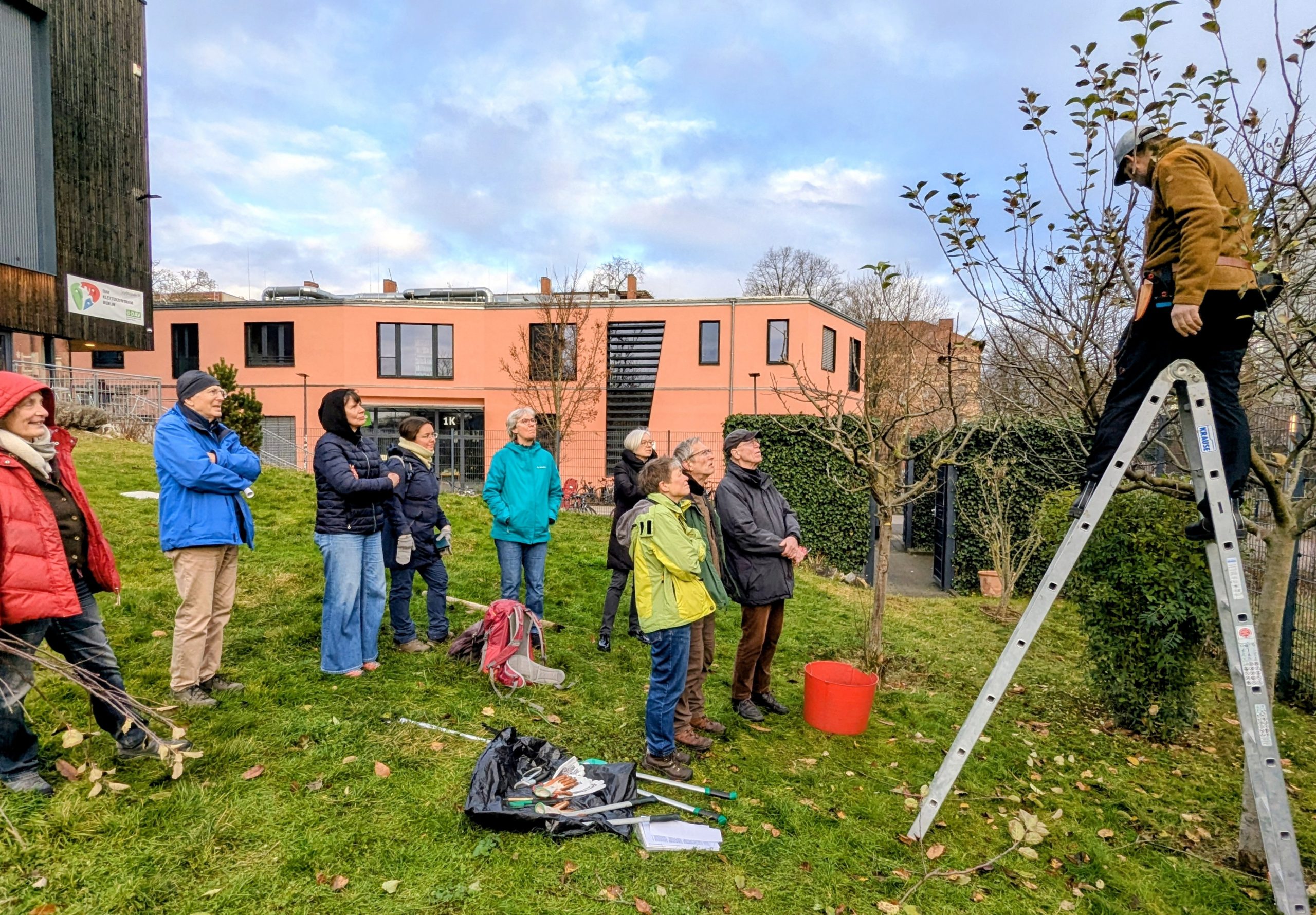 Alte Obstbäume und  ein exzellentes Büfett
